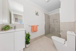 3_10ACoralStreetBeenleigh-4