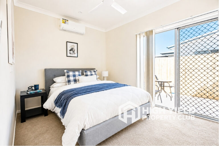 private bedroom in a co-living Brisbane Australia rooming house
